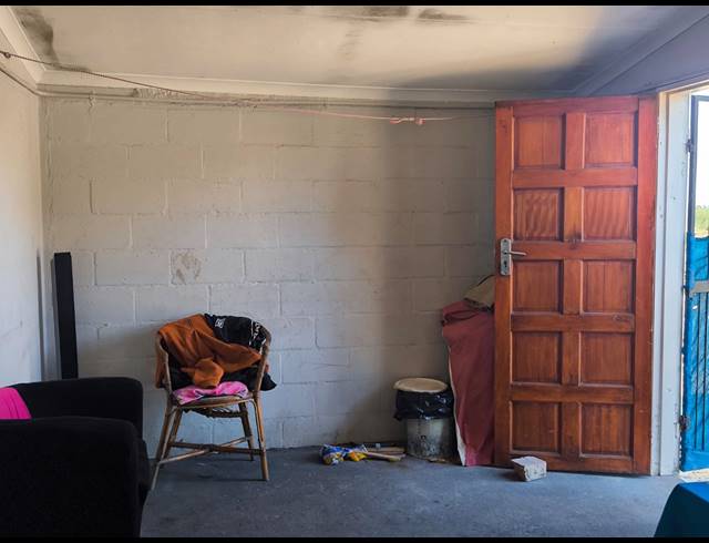 2 BEDROOM HOUSE FOR SALE IN CHATSWORTH
